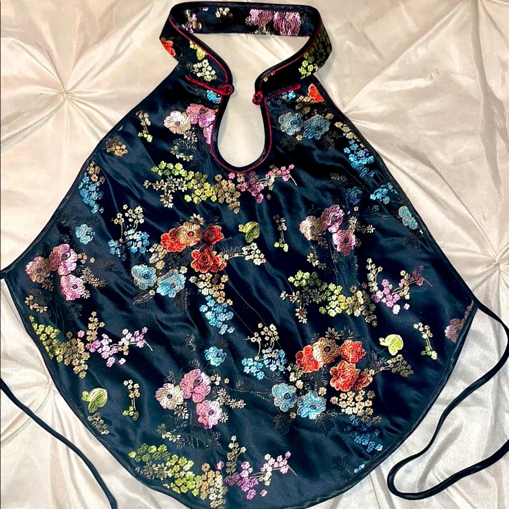 Beautiful backless halter top, size XS